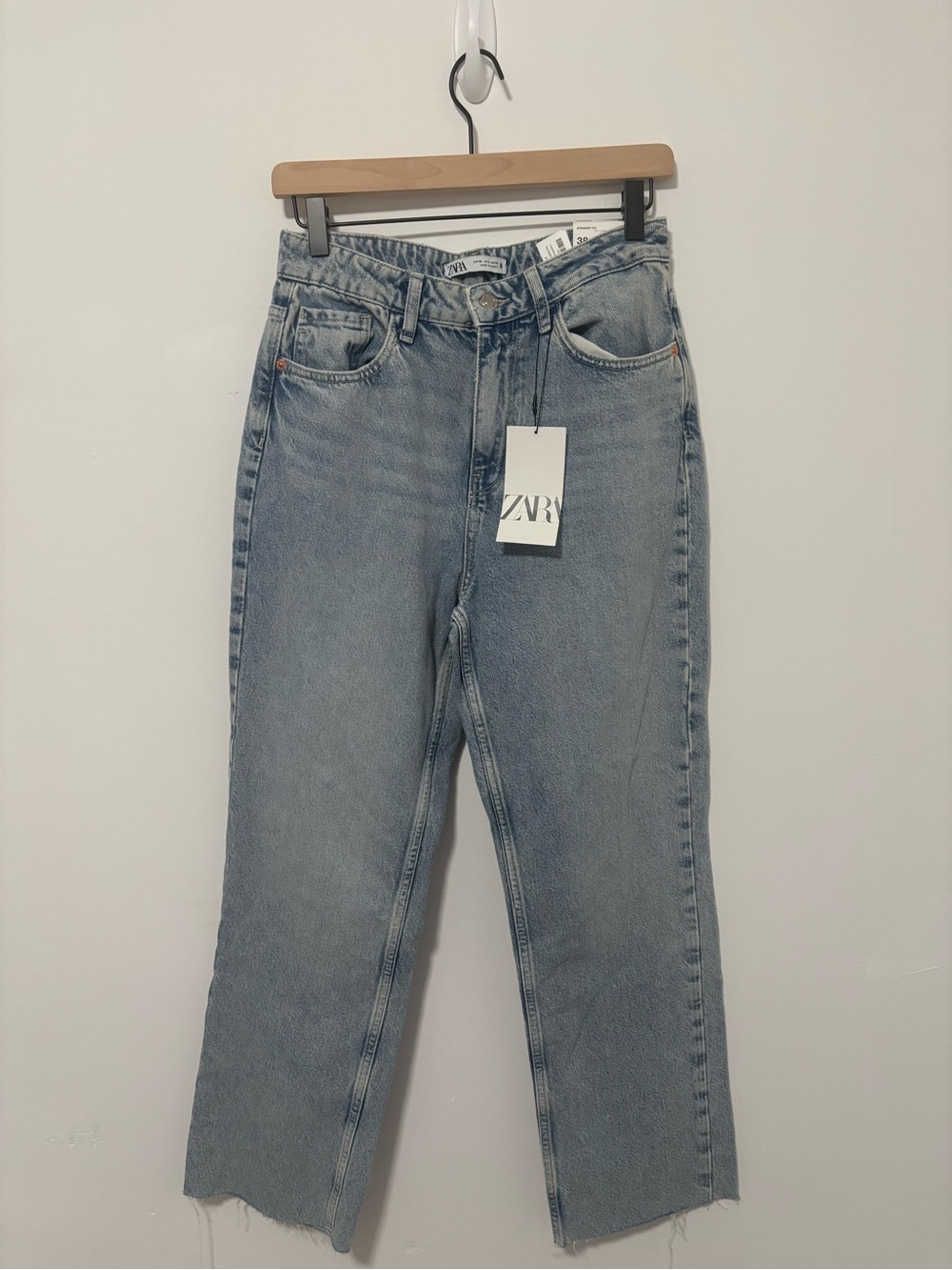 NWT ZARA straight leg high waisted jeans